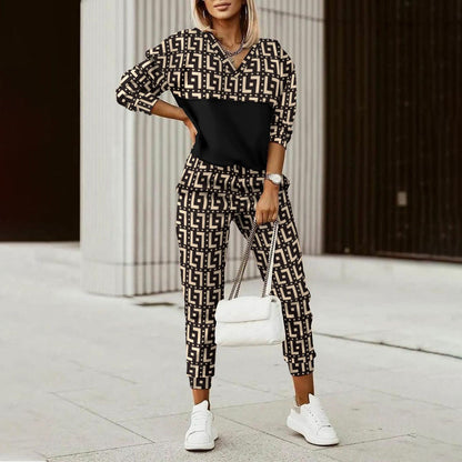 Printed Long Sleeve Fitted Hoodie and Pants Set for Women